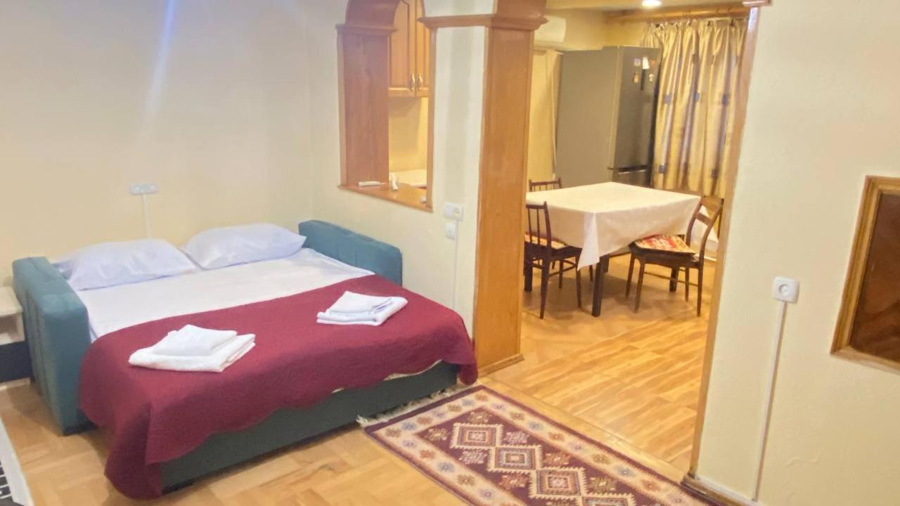 Mari Apartment Tbilisi Esterno foto