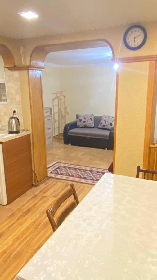 Mari Apartment Tbilisi Esterno foto